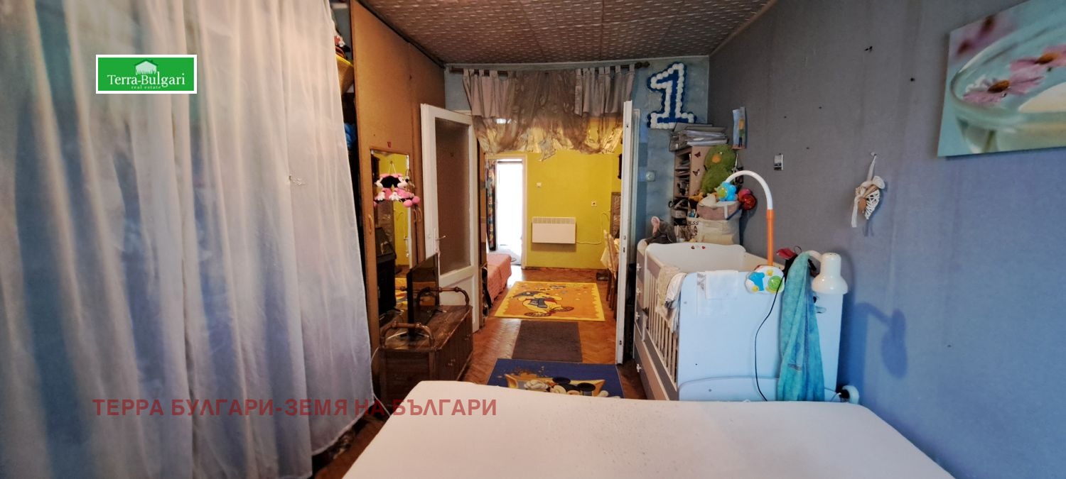 Продава КЪЩА, гр. Перник, Център, снимка 2 - Къщи - 54052212