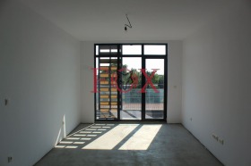 Продажба на едностайни апартаменти в област Добрич - изображение 14 