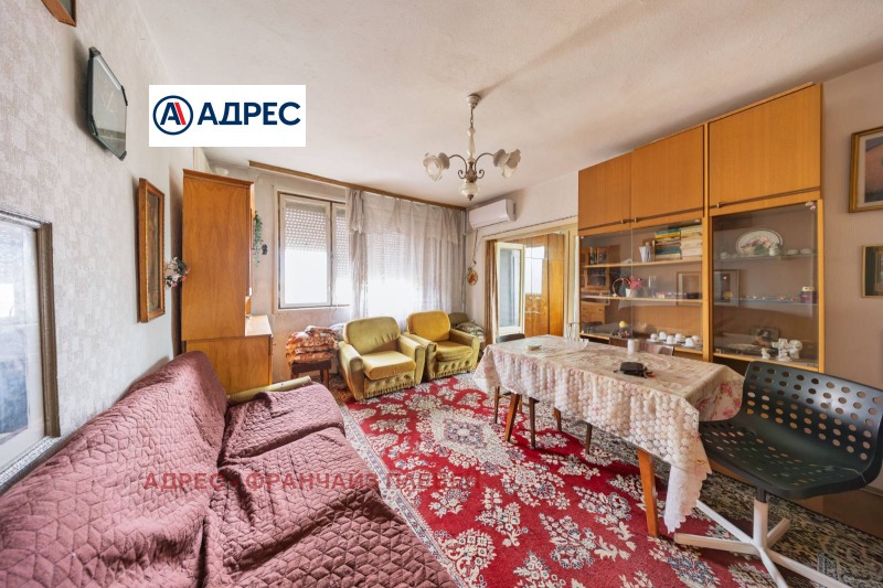 Продава 2-СТАЕН, гр. Плевен, Идеален център