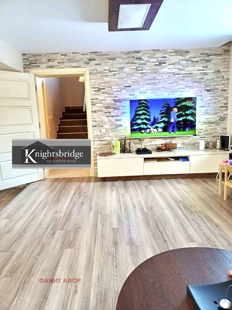 Na prodej  Vila Sofia , Kokaljane , 260 m2 | 42944418 - obraz [4]