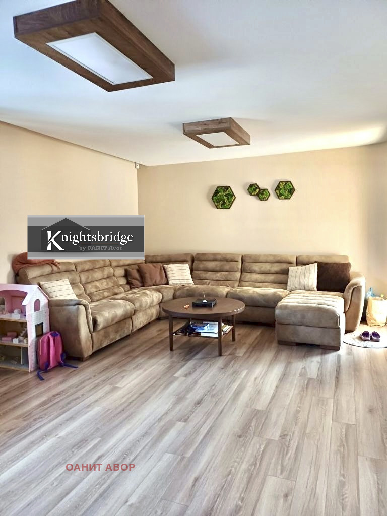 Na prodej  Vila Sofia , Kokaljane , 260 m2 | 42944418
