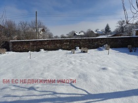 Maison Noevtsi, région Pernik 3