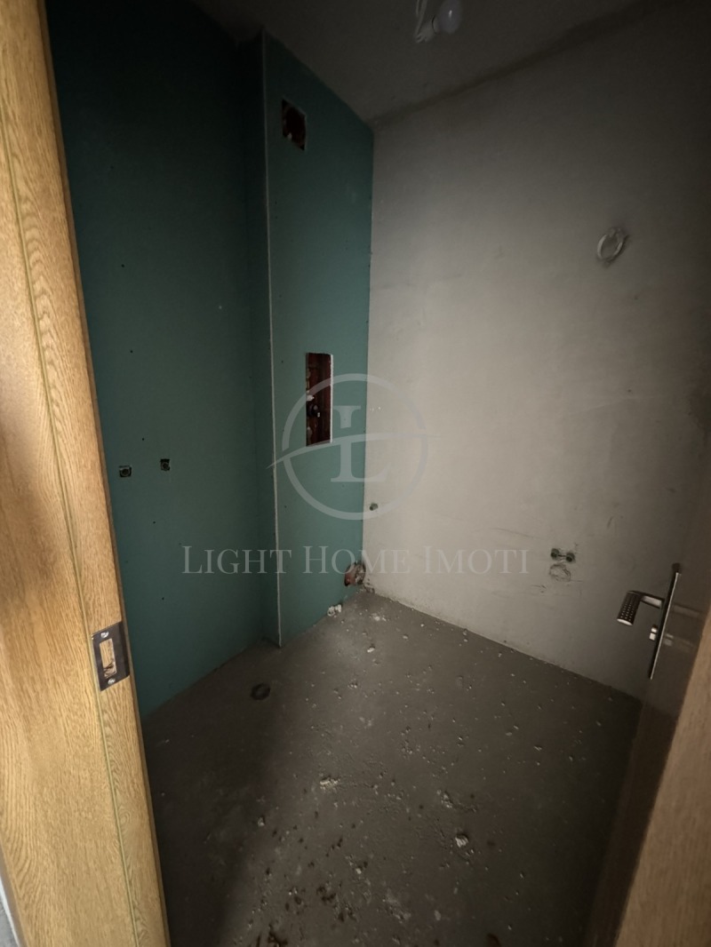 In vendita  2 camere da letto Plovdiv , Hristo Smirnenski , 102 mq | 62930258 - Immagine [10]