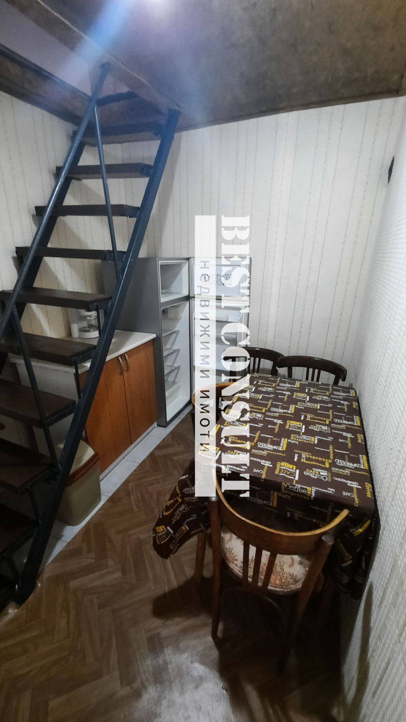 Продава КЪЩА, гр. Русе, Централен кооп. пазар, снимка 8 - Къщи - 52524290