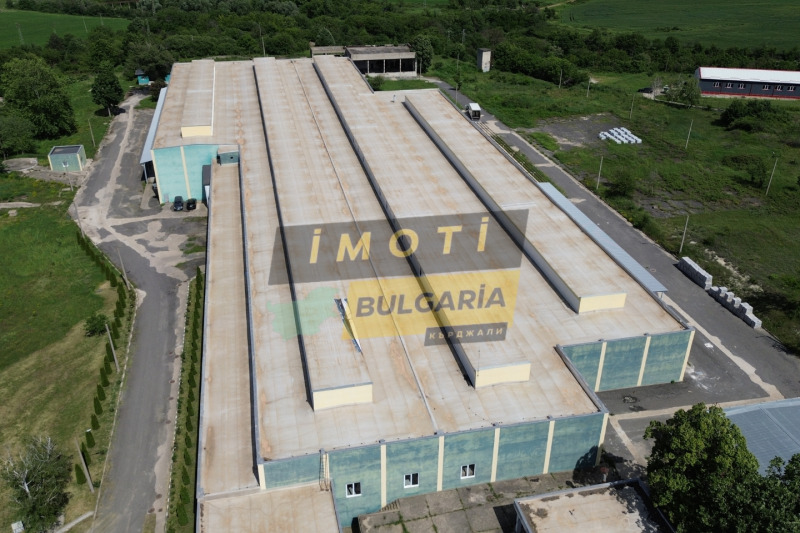 Продава ПРОМ. ПОМЕЩЕНИЕ, гр. Кърджали, Гледка