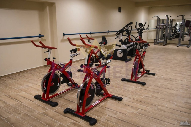 Продава БИЗНЕС ИМОТ, гр. Варна, Център, снимка 2 - Други - 51821280