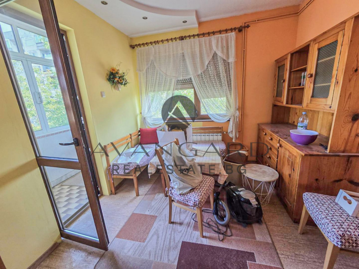Продава ЕТАЖ ОТ КЪЩА, гр. Пловдив, Изгрев, снимка 8 - Етаж от къща - 56214078