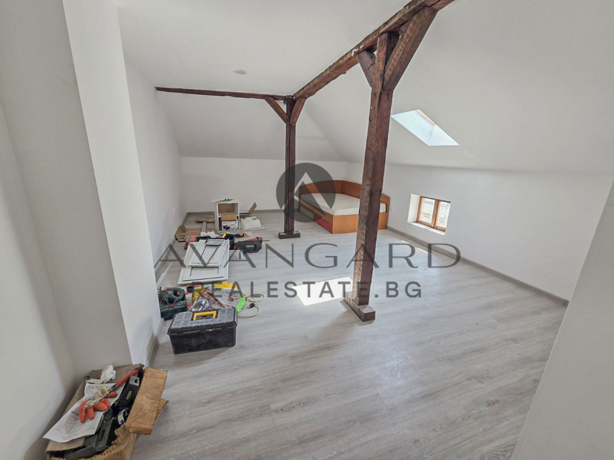 Продава ЕТАЖ ОТ КЪЩА, гр. Пловдив, Изгрев, снимка 14 - Етаж от къща - 56214078