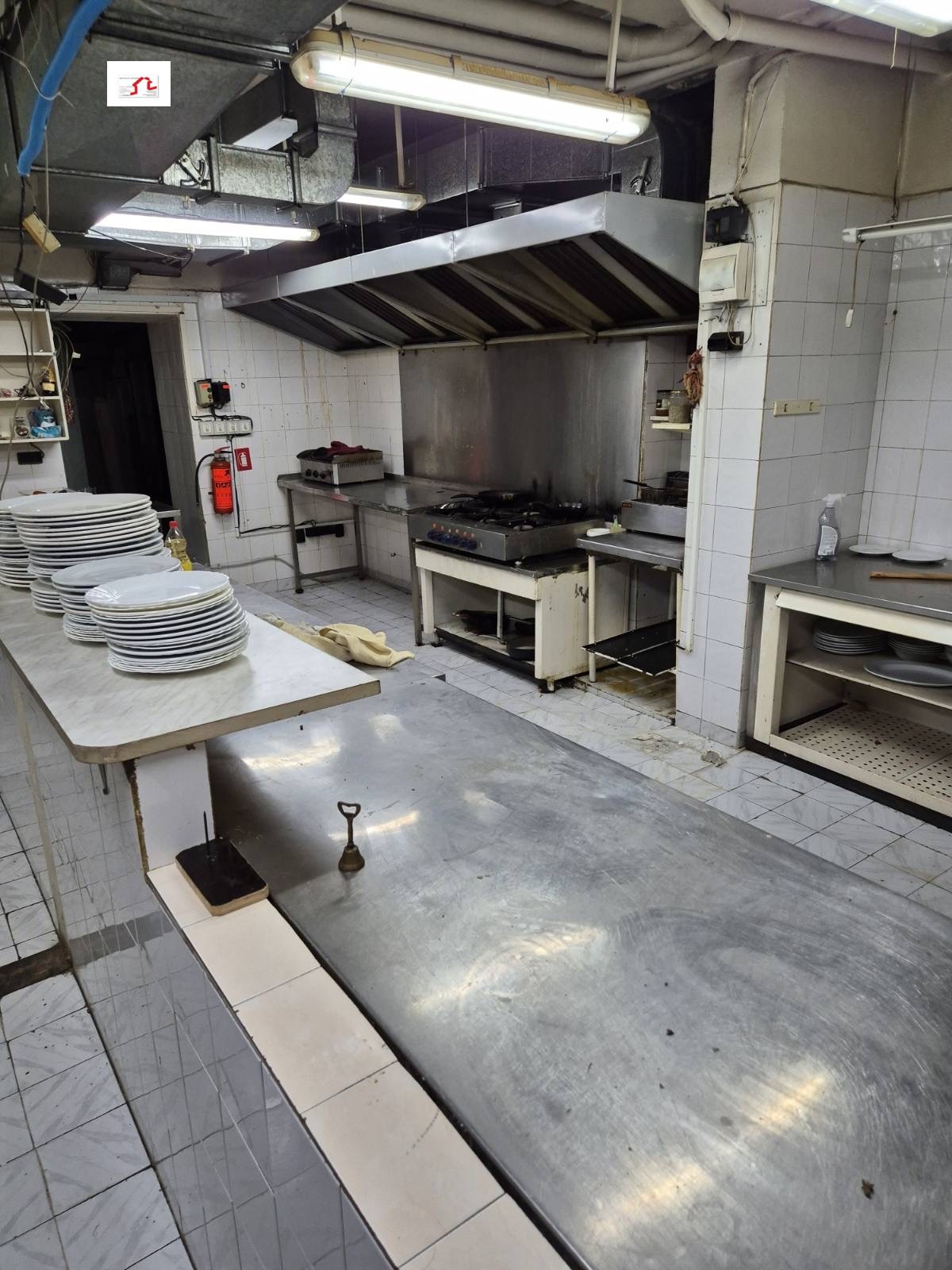 Продава ЗАВЕДЕНИЕ, гр. София, Център, снимка 5 - Заведения - 53972404