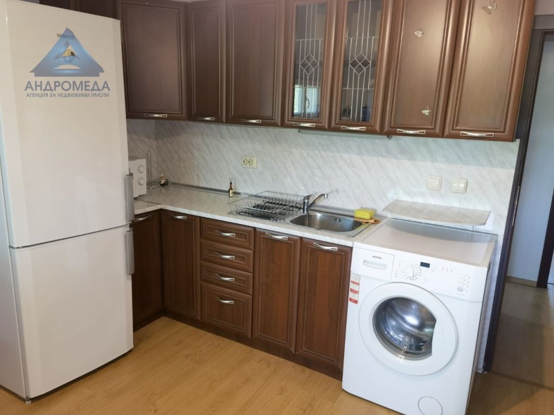 Продава 3-СТАЕН, гр. Плевен, Широк център, снимка 1 - Aпартаменти - 47052220