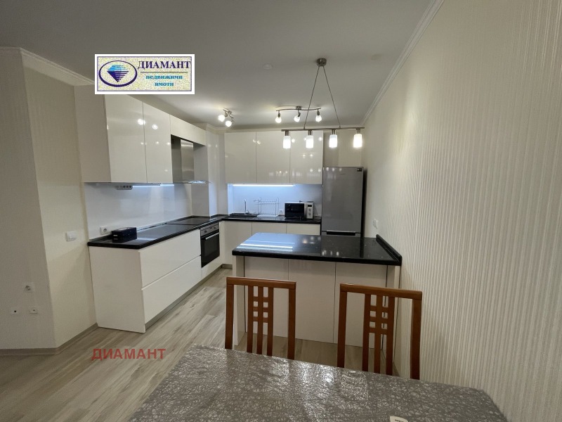 Продава  3-стаен град Русе , Център , 133 кв.м | 29630961