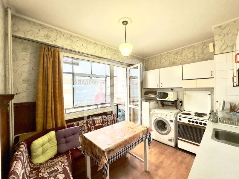 Продава 3-СТАЕН, гр. София, Сухата река, снимка 12 - Апартаменти - 53125300