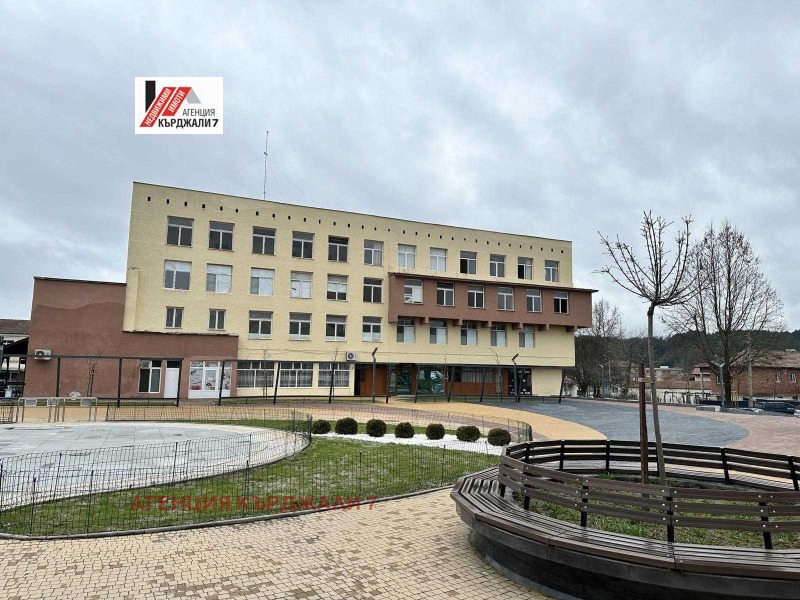 Продава МНОГОСТАЕН в област Кърджали, гр. Джебел - 174 кв.м / 35 000 € » 68 454.05 лв., АГЕНЦИЯ КЪРДЖАЛИ 7