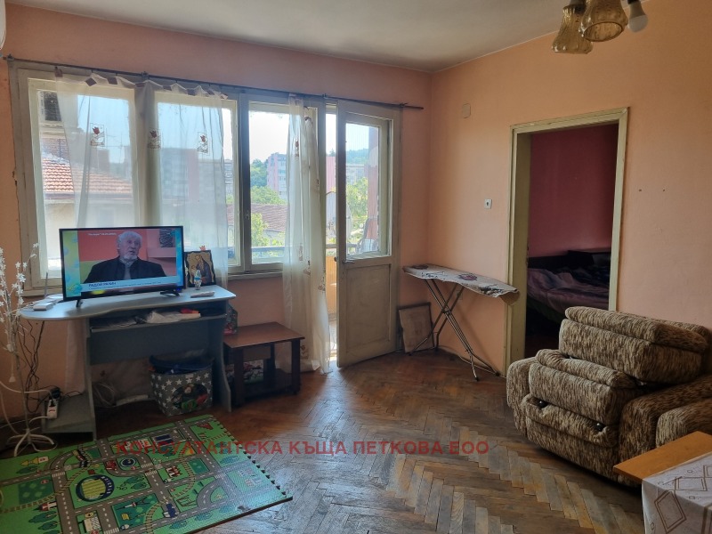 De vânzare  2 dormitoare Loveci , Țentâr , 86 mp | 64128792 - imagine [10]