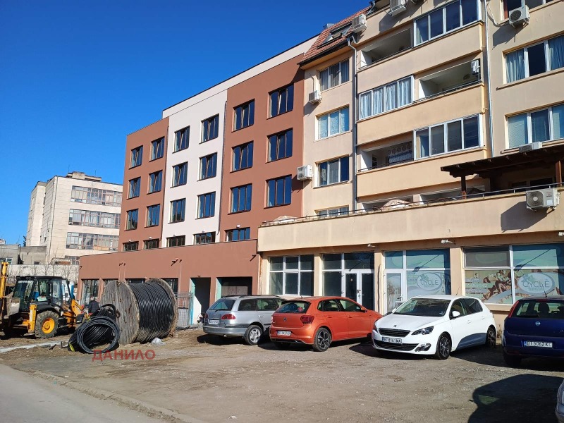 Продава  3-стаен град Велико Търново , Бузлуджа , 115 кв.м | 11943571