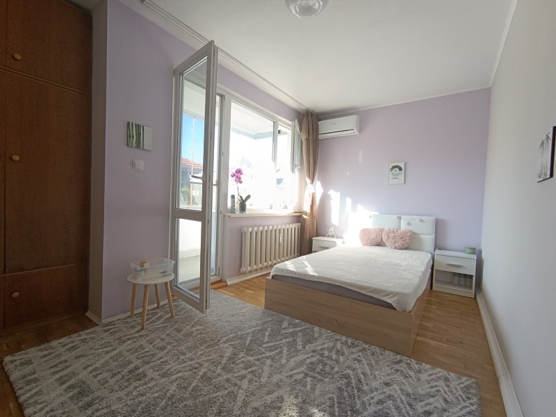 Te koop  2 slaapkamers Sofia , Iztok , 165 m² | 66531208 - afbeelding [8]
