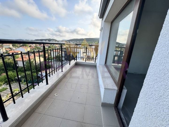 In vendita  3+ camere da letto Varna , Vinitsa , 168 mq | 61317052