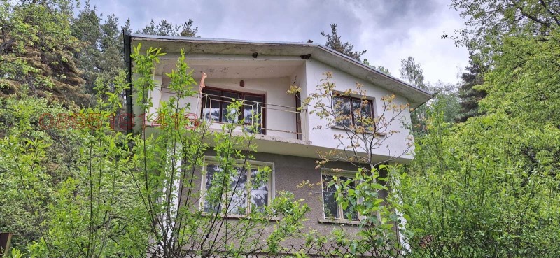 Продава КЪЩА, гр. София, с. Железница