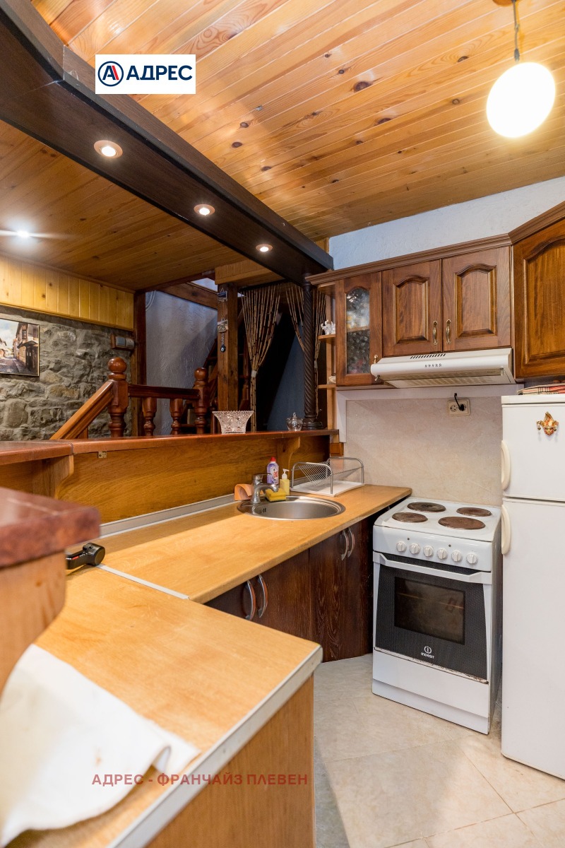 Продава КЪЩА, с. Горно трапе, област Ловеч, снимка 7 - Къщи - 53415827