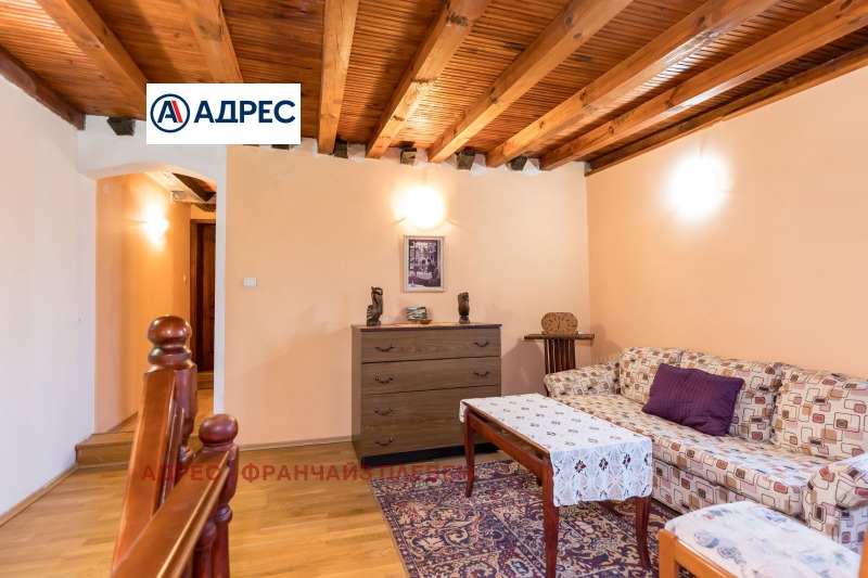 Продава КЪЩА, с. Горно трапе, област Ловеч, снимка 11 - Къщи - 53415827