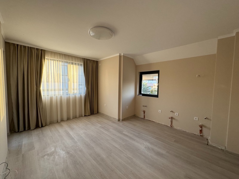 Продава  2-стаен град Търговище , Вароша , 66 кв.м | 78821606 - изображение [6]