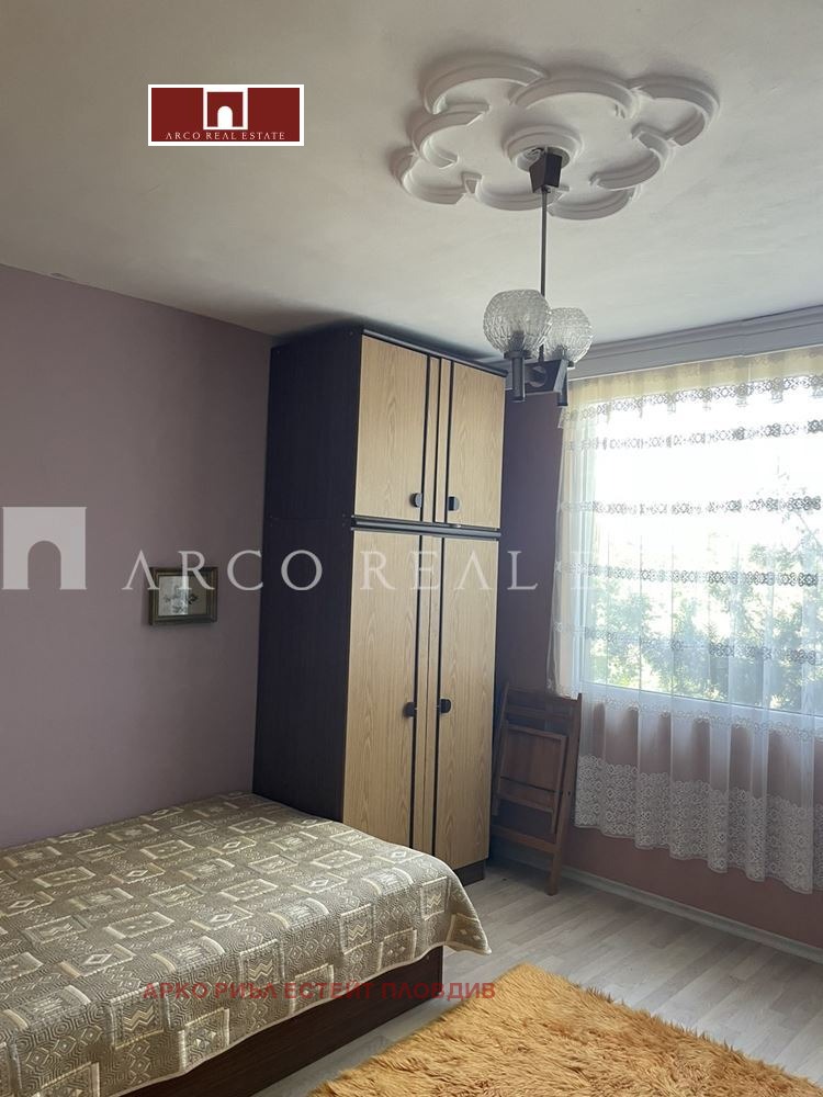 Продава КЪЩА, с. Сарая, област Пазарджик, снимка 14 - Къщи - 52872315