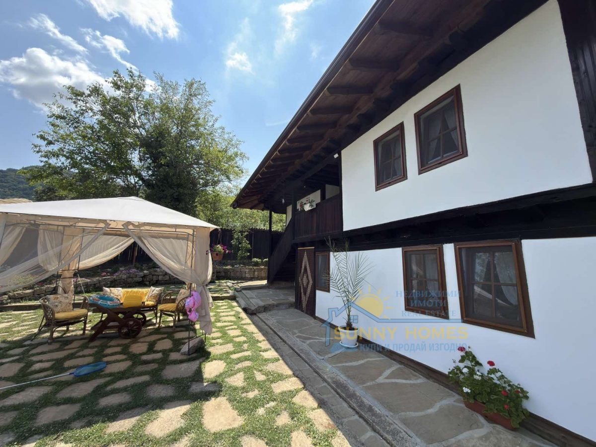Продава КЪЩА, гр. Елена, област Велико Търново, снимка 3 - Къщи - 55737385