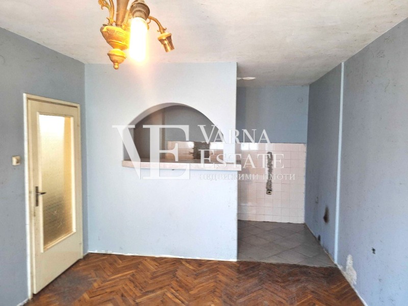 Продава 2-СТАЕН в град Варна, Лятно кино Тракия - 74 кв.м / 180 000 € » 352 049.40 лв., ВАРНА ЕСТЕЙТ