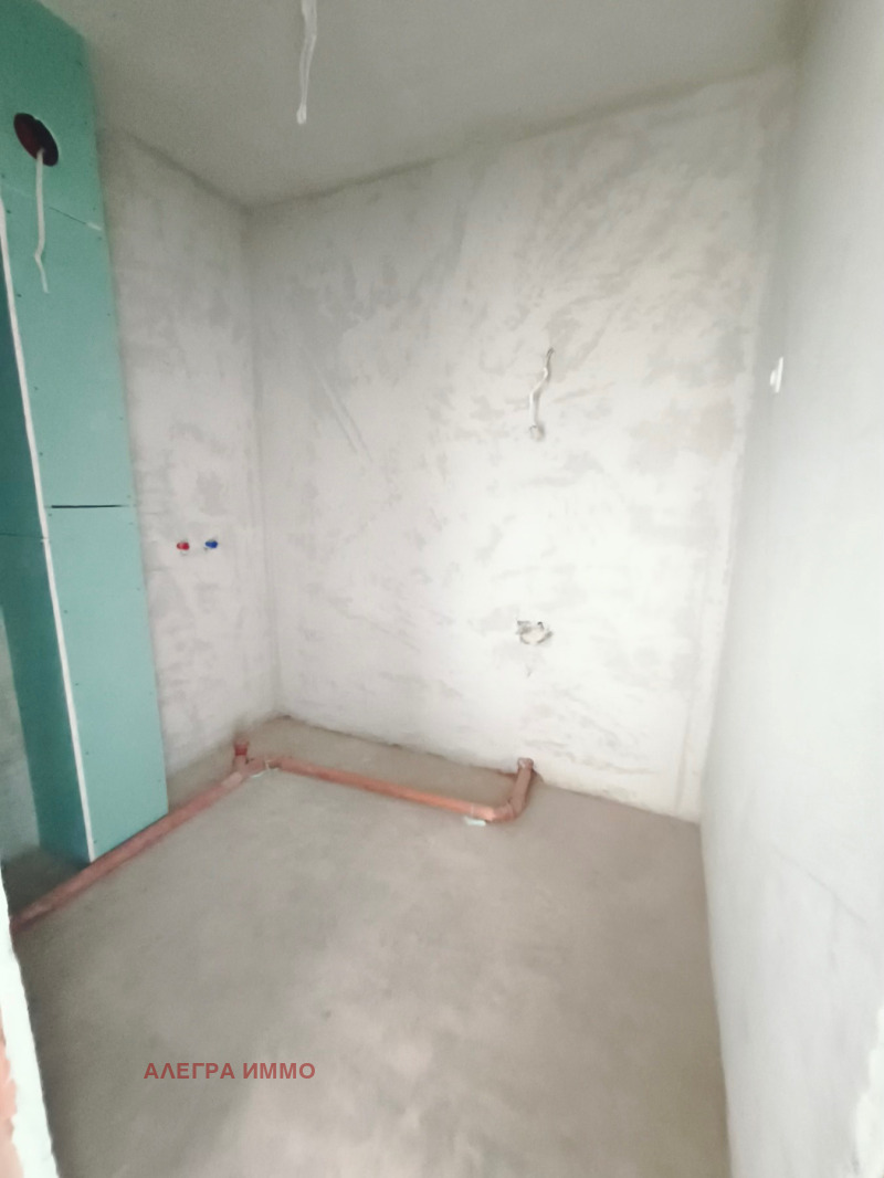 Продава  2-стаен град Пловдив , Остромила , 85 кв.м | 12401391 - изображение [3]