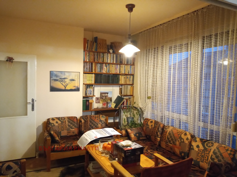 Продава  3-стаен град София , Център , 74 кв.м | 57472672