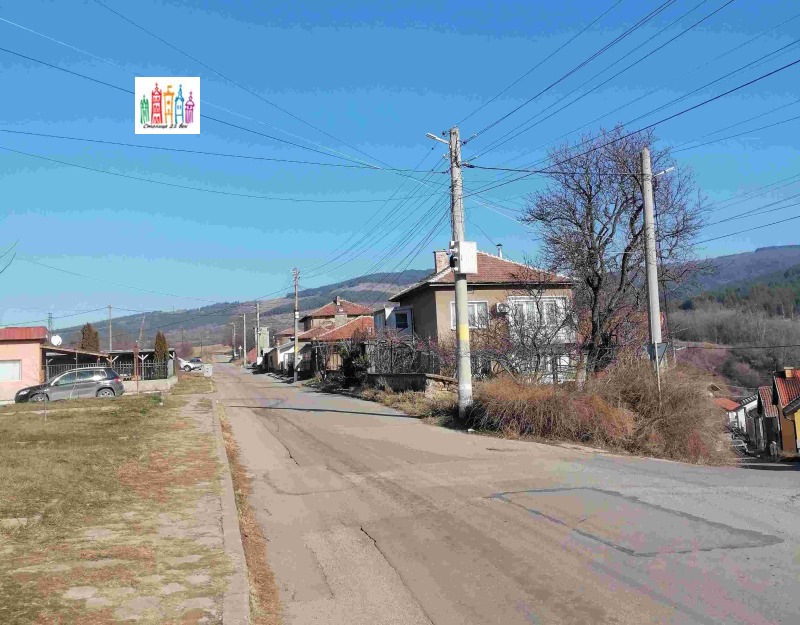 Продава ПРОМ. ПОМЕЩЕНИЕ, гр. Радомир, област Перник, снимка 4 - Производствени сгради - 53462830