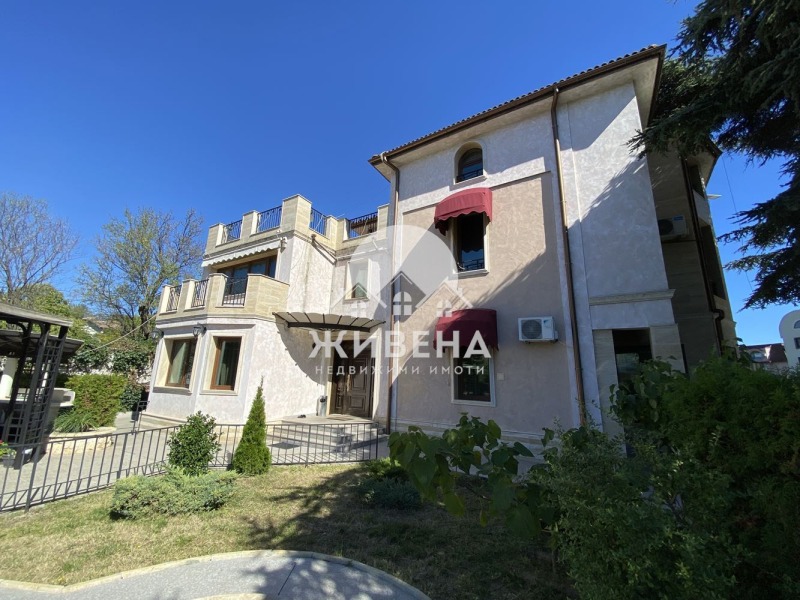 Продава КЪЩА в град Варна, к.к. Св.Св. Константин и Елена - 753 кв.м / 1 850 000 € » 3 618 285.50 лв., ЖИВЕНА