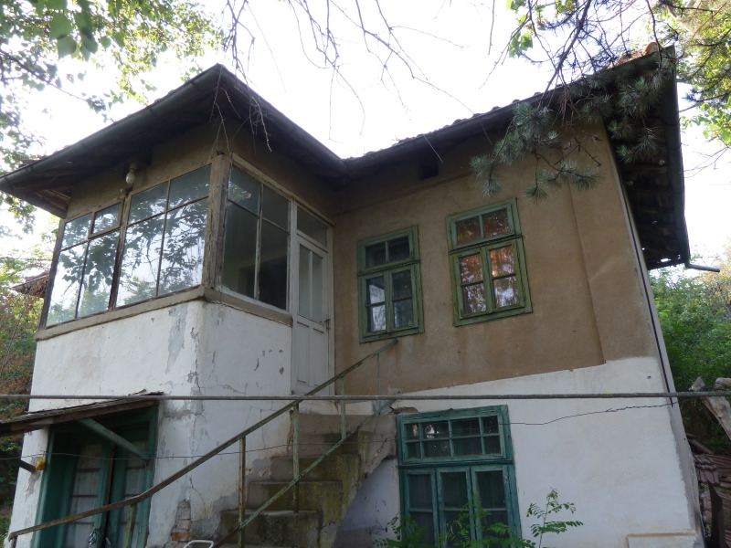 Продава КЪЩА в област Плевен, с. Лазарово - 120 кв.м / 20 000 € » 39 116.60 лв., ПЕМАКС 02/8439609 0888400881