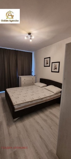 1 dormitorio Tri chuchura - tsentar, Stara Zagora 10