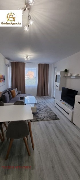 1 dormitorio Tri chuchura - tsentar, Stara Zagora 3