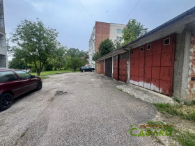 Продава гараж, паркомясто град Габрово Младост - [1] 