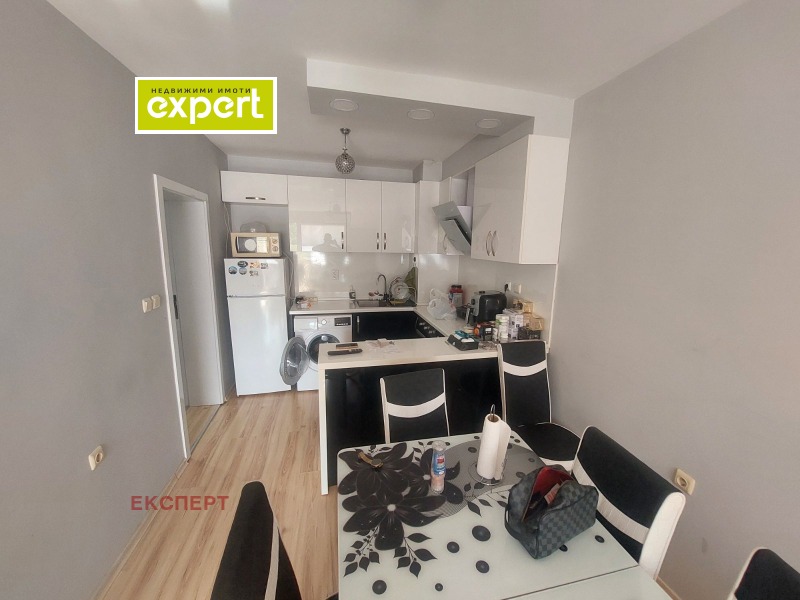 Продава  2-стаен град Плевен , 9-ти квартал , 63 кв.м | 71014294