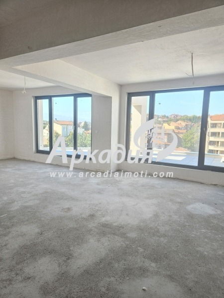 For Sale  3+ bedroom Plovdiv , Tsentar , 194 sq.m | 39735097