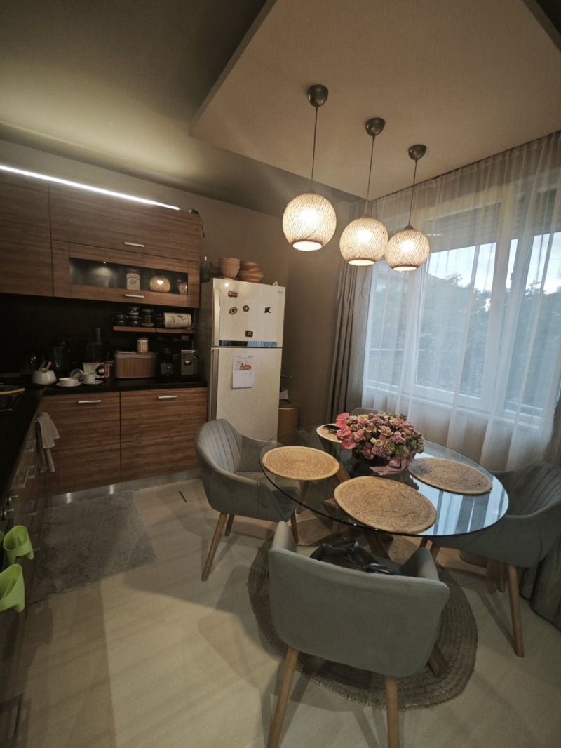 Te koop  3+ slaapkamer Pleven , Idealen tsentar , 130 m² | 14387650 - afbeelding [8]