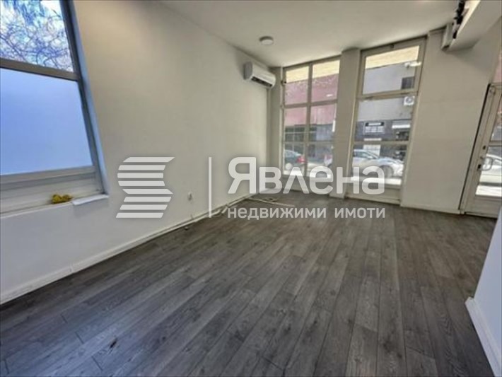 Продава ОФИС, гр. Пловдив, Център, снимка 2 - Офиси - 55828741