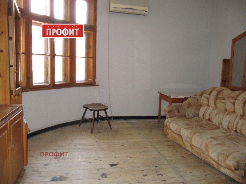 For Sale  House Floor Plovdiv , Tsentar , 103 sq.m | 92065638 - image [2]