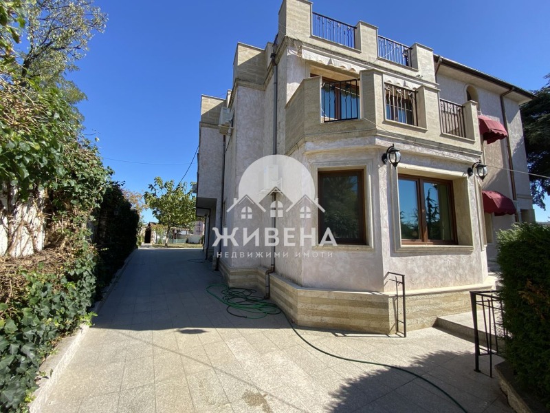 De vânzare  Casa Varna , c.c. Sv.Sv. Constantin i Elena , 753 mp | 73180009 - imagine [2]