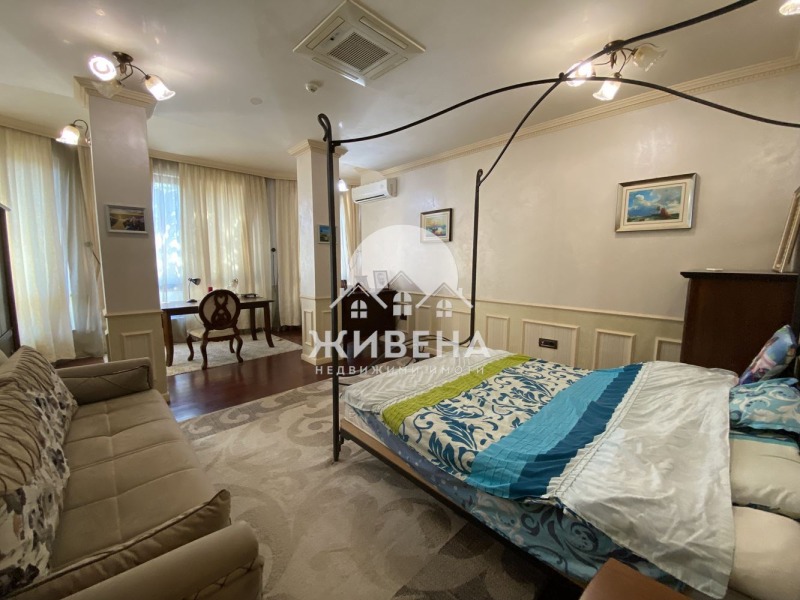 For Sale  House Varna , k.k. Sv.Sv. Konstantin i Elena , 753 sq.m | 73180009 - image [7]