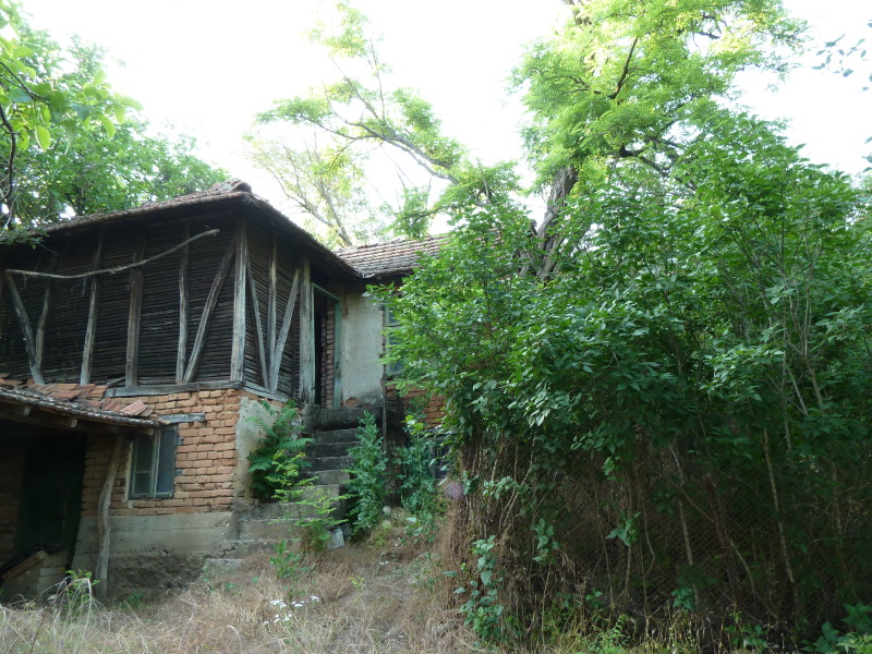 Продава КЪЩА, с. Лазарово, област Плевен, снимка 5 - Къщи - 52191247