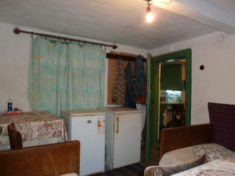 Продава КЪЩА, с. Лазарово, област Плевен, снимка 10 - Къщи - 52191247