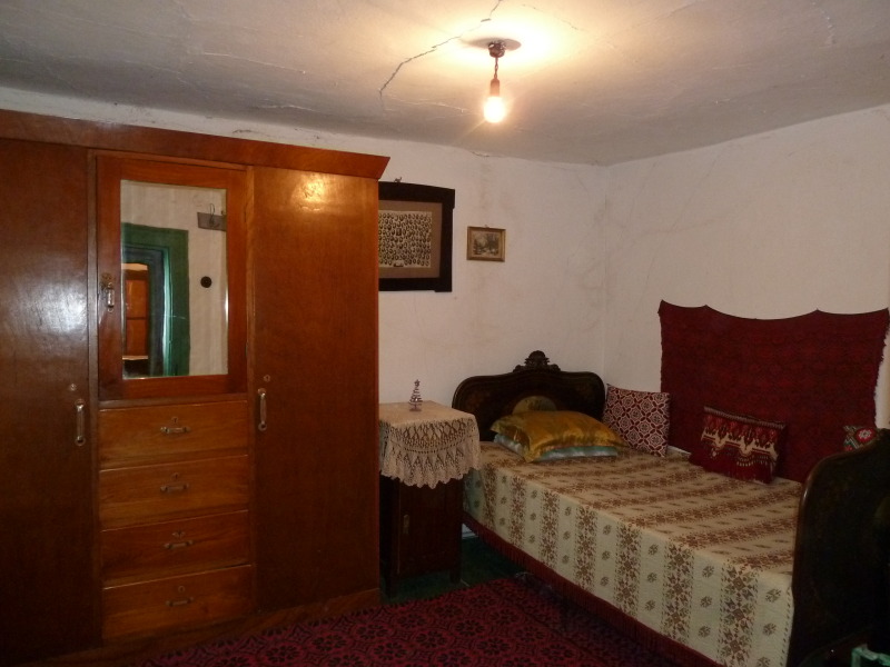 Продава КЪЩА, с. Лазарово, област Плевен, снимка 15 - Къщи - 52191247