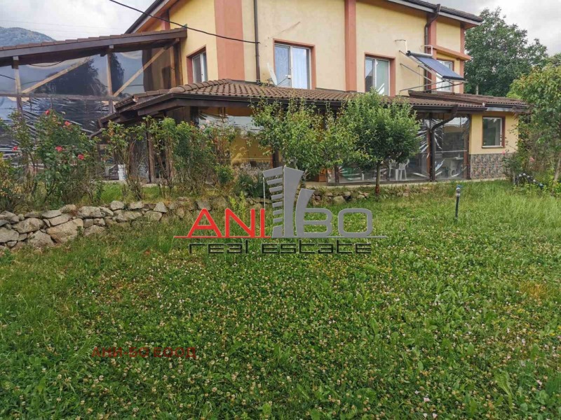 Продава  Къща област София , с. Антон , 300 кв.м | 87613234 - изображение [2]