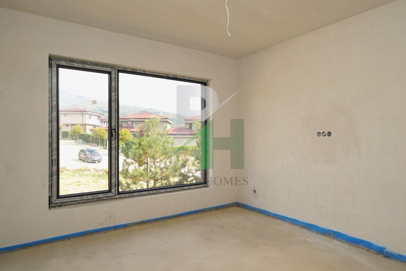 Продава КЪЩА, с. Кладница, област Перник, снимка 15 - Къщи - 52038641