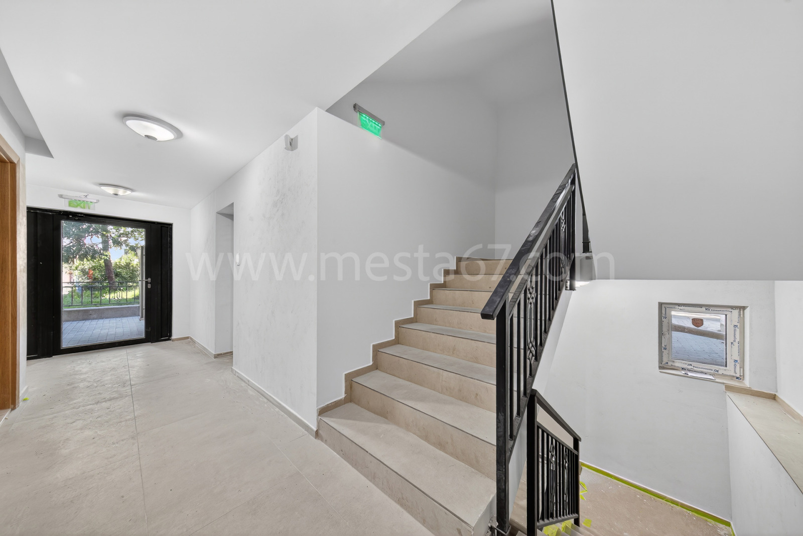 Продава 2-СТАЕН, гр. Бургас, Братя Миладинови, снимка 2 - Апартаменти - 54786349