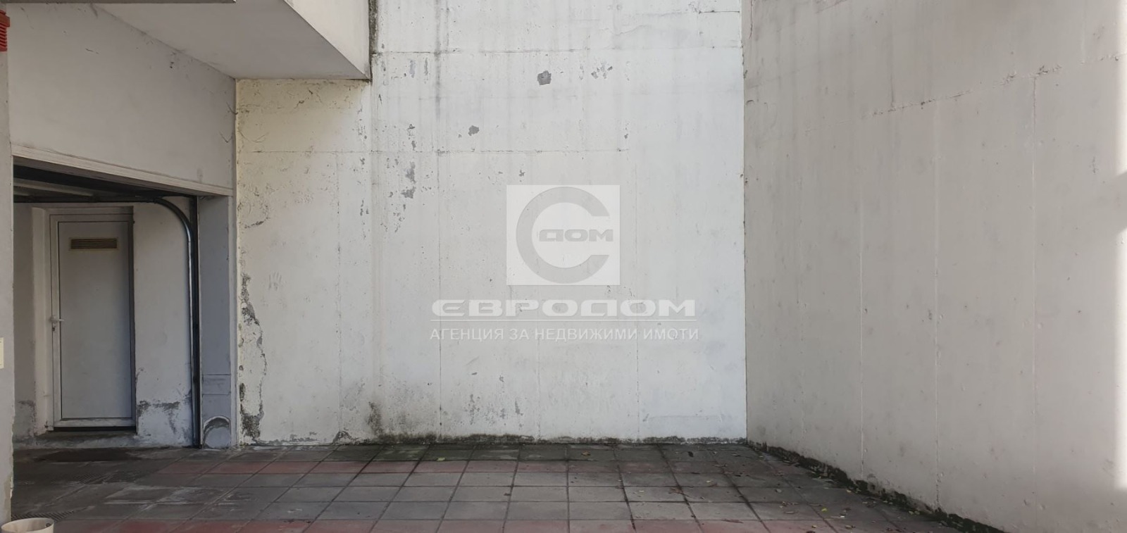 Продава ГАРАЖ, ПАРКОМЯСТО, гр. Стара Загора, Три чучура - център, снимка 2 - Гаражи и паркоместа - 52814660